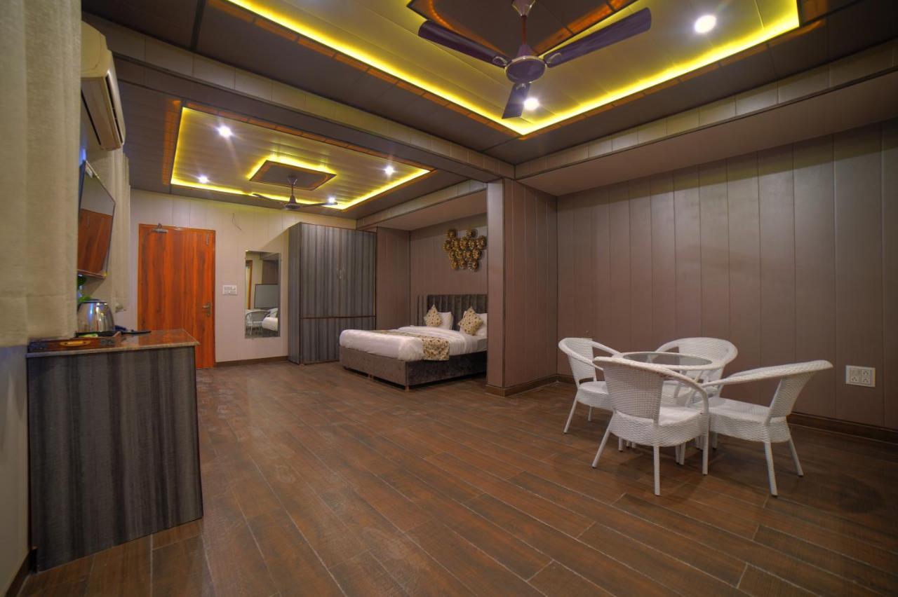 Yogved Hospitality & Resort Rishīkesh Exterior foto