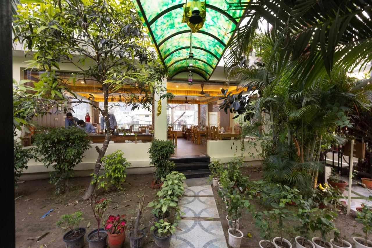 Yogved Hospitality & Resort Rishīkesh Exterior foto
