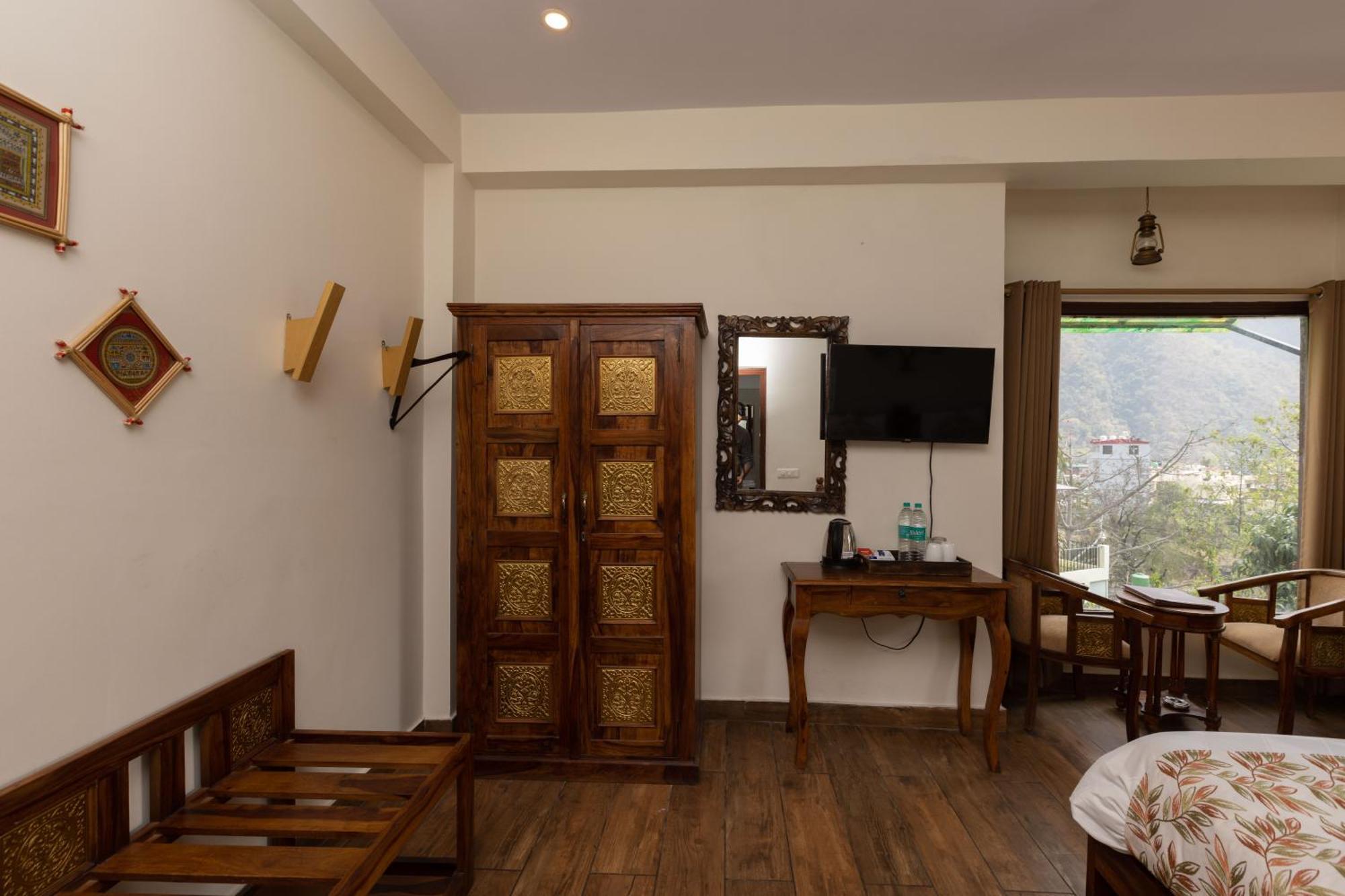 Yogved Hospitality & Resort Rishīkesh Exterior foto