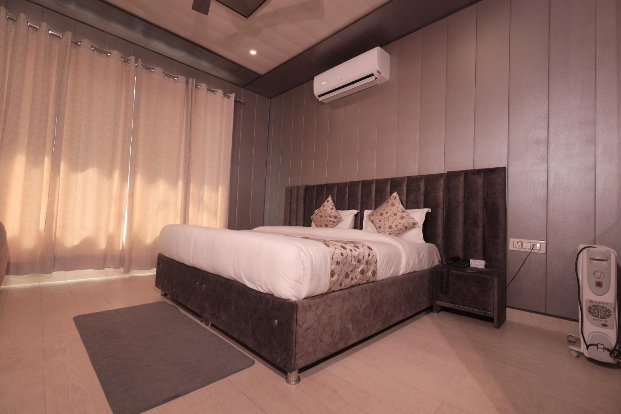 Yogved Hospitality & Resort Rishīkesh Exterior foto