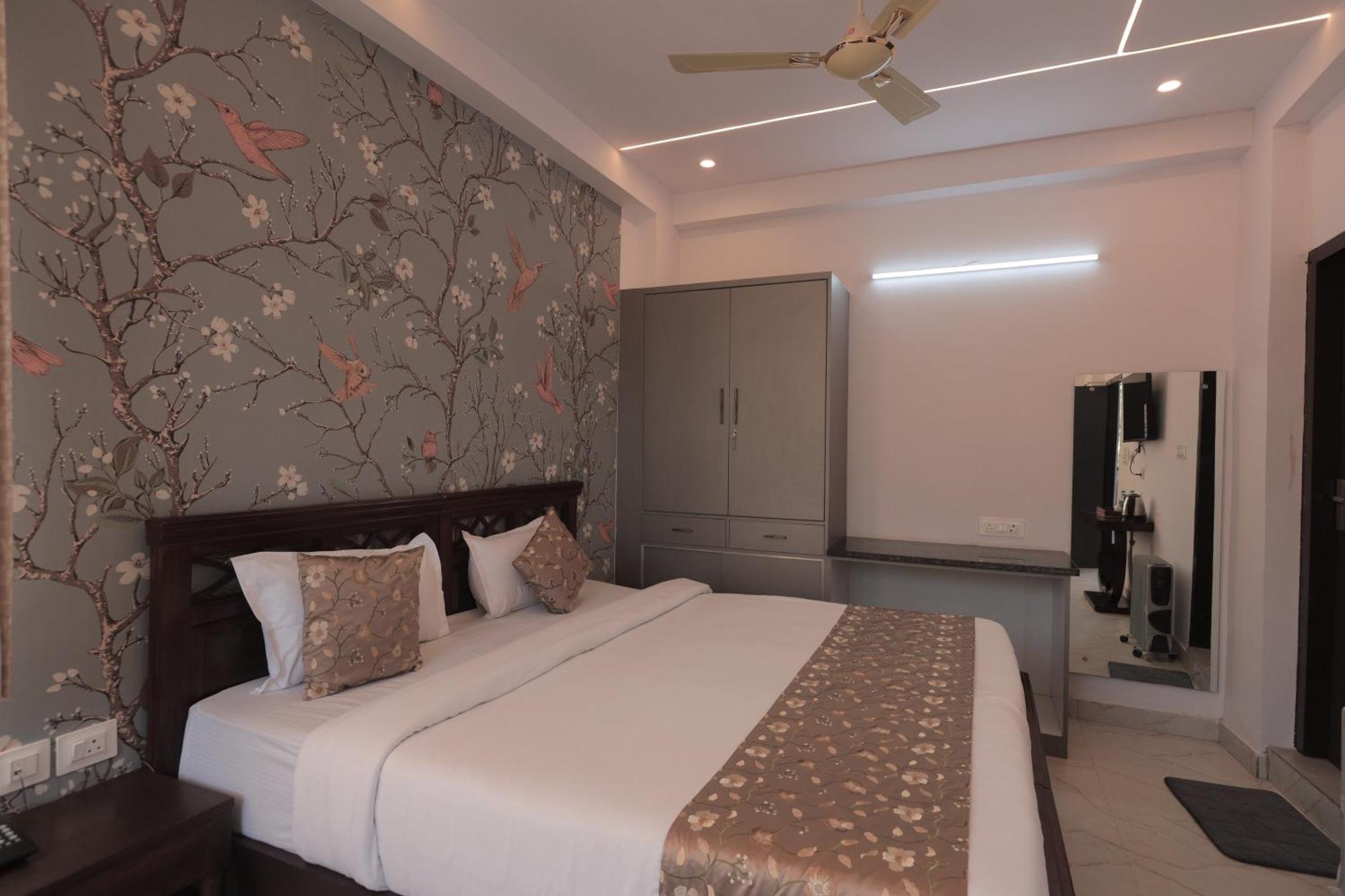 Yogved Hospitality & Resort Rishīkesh Exterior foto