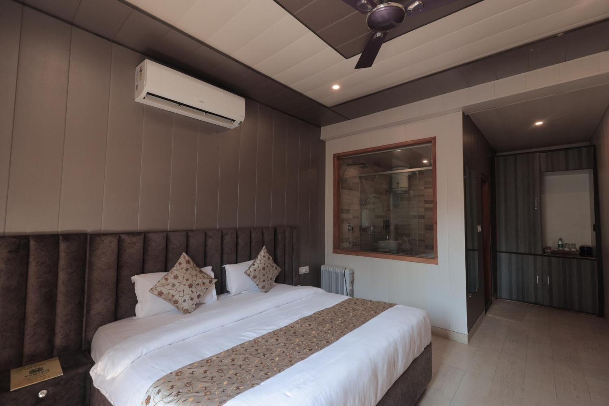 Yogved Hospitality & Resort Rishīkesh Exterior foto